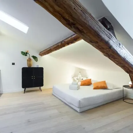 My Casa - Massena 44 - Stunning On Massena Square *