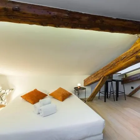 Massena 44 - Stunning On Masséna Square Nice