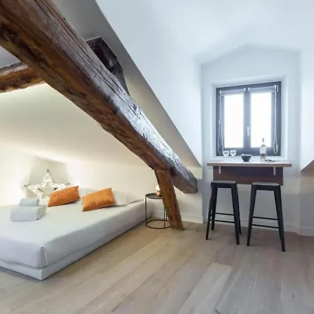 Apartman My Casa - Massena 44 - Stunning On Massena Square *