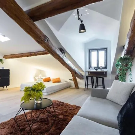 My Casa - Massena 44 - Stunning On Massena Square 아파트